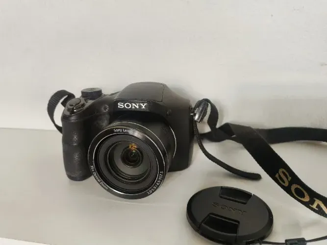 Câmera Digital Sony Cyber-shot DSC-H300 (para conserto ou retirada de peças)