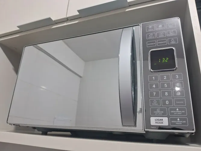 Micro-ondas Philco Espelhado **NOVINHO