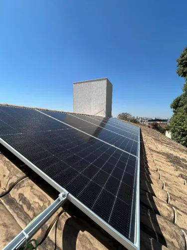 GERAÇÃO DE ENERGIA SOLAR - 700kWh/mês em 18X R$1.020,80 (instalado e homologado)