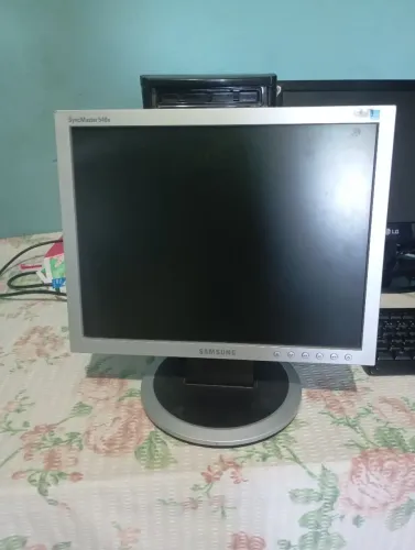 Monitor para computador troco pelo celular 