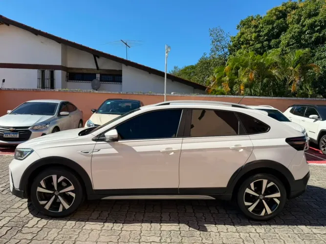 Volkswagen Nivus Highline 1.0 200 TSI Flex AUT 2021