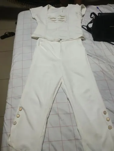 Vende-se calça sem uso