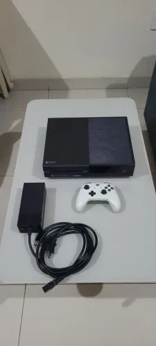Xbox One Semi Novo Com Jogos!!