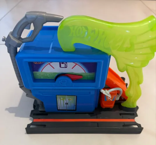 Pista hot wheels 70 reais  