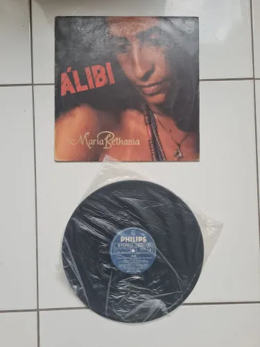 Disco Vinil LP Maria Bethania " Álibi " com encarte ( 1978)