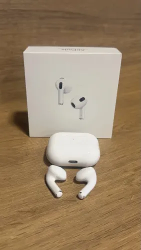 Apple AirPods 3ª Geração Original - Com Caixa Original e Estojo de Recarga