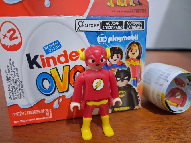 Playmobil DC Kinder OVO, kit com 4 bonecos.