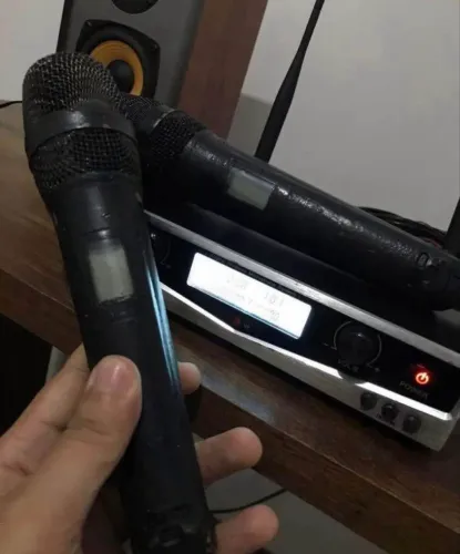Microfone sem fio duplo profissional