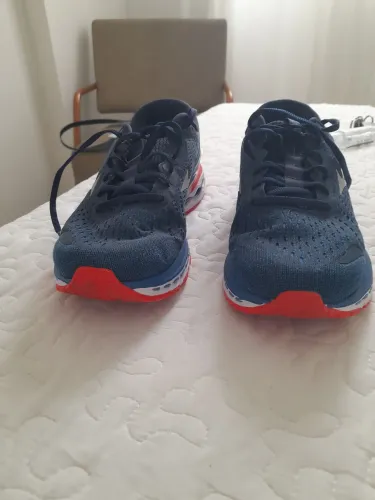 VENDO UM TÊNIS MIZUNO