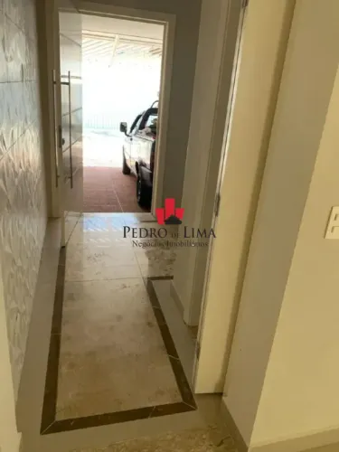 Sobrado 2 dormitórios, sendo 1 suíte, quintal, 2 vagas a Vila Carrão
