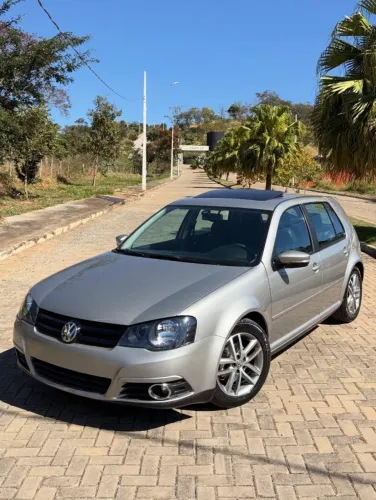 Volkswagen Golf Sportline 1.6 MI Total Flex 8V 4P 2013