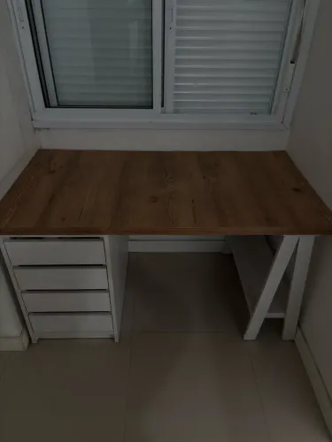 Escrivaninha sob medida