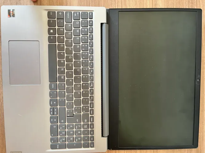 Laptop IdeaPad Lenovo Ryzen 5