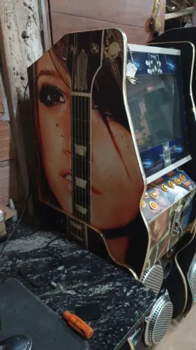 Jukebox Profissional Digital - Estilo Retrô com Som Potente