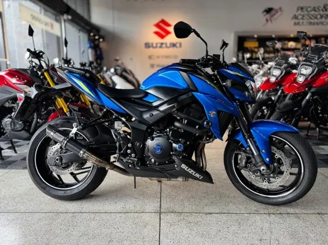 SUZUKI GSX-S750 2022 COM 16 MIL KM E VARIOS ACESSORIOS!