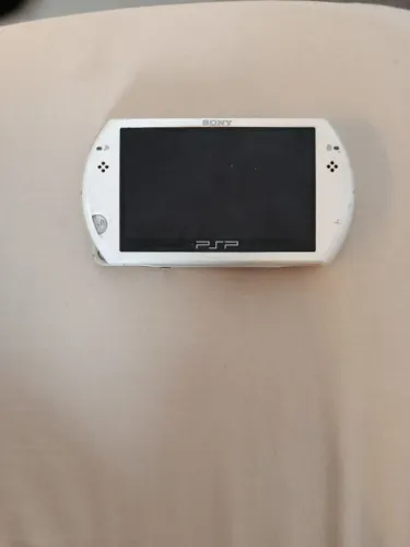 PSP Go Branco Original Sony - Sem Carregador - Para Colecionador