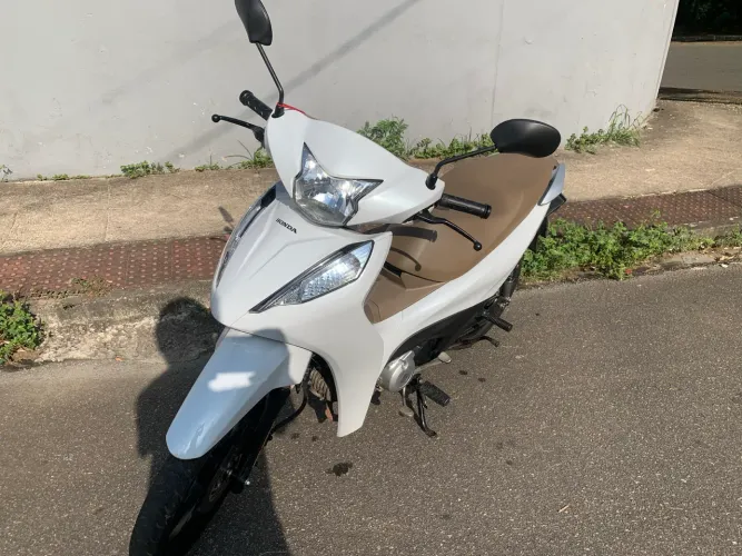 Biz 125 EX 2025