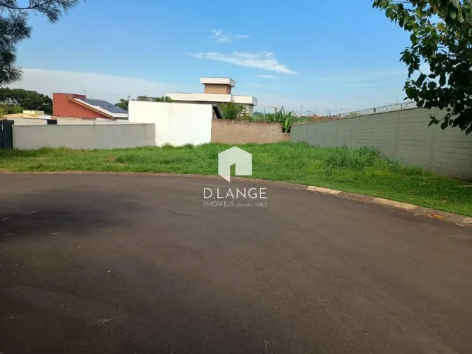 Terreno à venda no Condomínio Alto da Boa Vista no bairro Jardim Fortaleza em Paulínia.