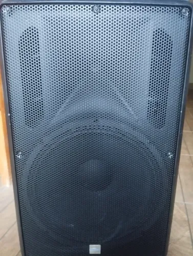 Vendo caixa DBR 715 + mesa de Soundvoice MS-602 PLUS