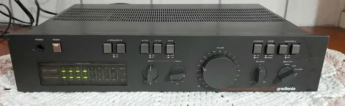 Amplificador GRADIENTE IA-II 