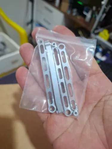 Links metal mn82