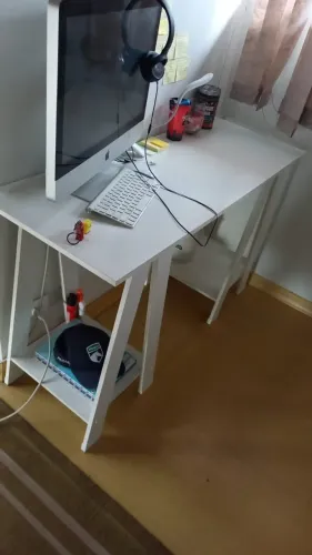 Mesa de escritório branca