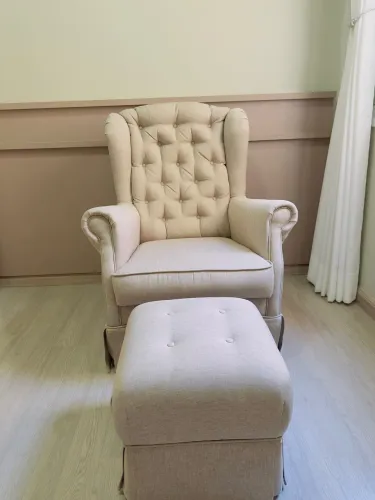 Poltrona Balanço Amamentação + Puff