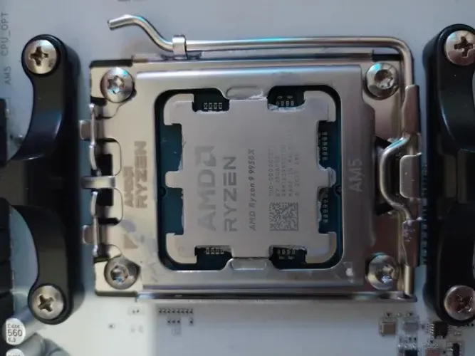 Processador AMD Ryzen 9 9950X, 4.3 GHz (5.7 GHz), Cache 64 MB, 16 Núcleos, 32 Threads