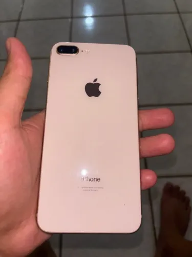 iPhone 8 Plus 128 g bem conservado sem marcas de uso nunca aberto