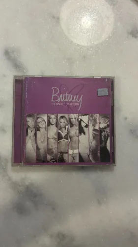 Britney - The Singles Collection (CD + DVD)