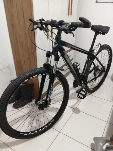 BIKE MTB FIRST ARO 29 TAM 17,5