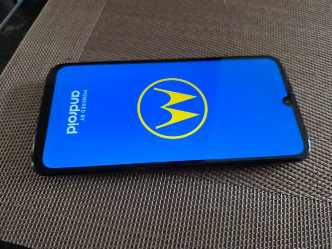 Moto G8 Plus para peças