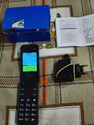 Vendo celular excelente estado para 3ª idade