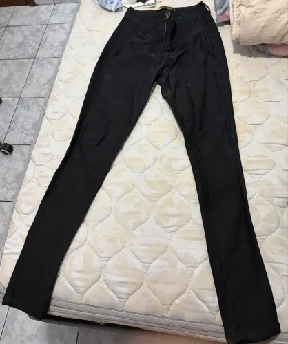 Calça jeans preta - Tamanho 38