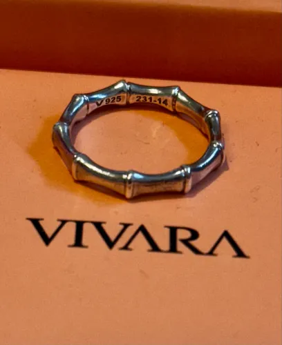Anel Vivara Life em prata original com caixa - impecável