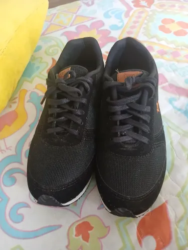 Tênis masculino novo casual