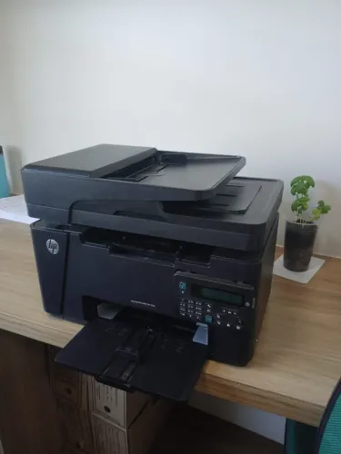 Impressora HP LaserJet Pro MFP M127fn + 4 Toners - Usada