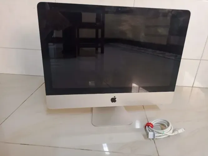 iMac 21.5" (Mid 2011) - 20GB RAM Uso Básico Colecionador
