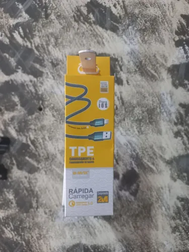 Temos cabos tipo C, cabos para iPhone e cabos V8