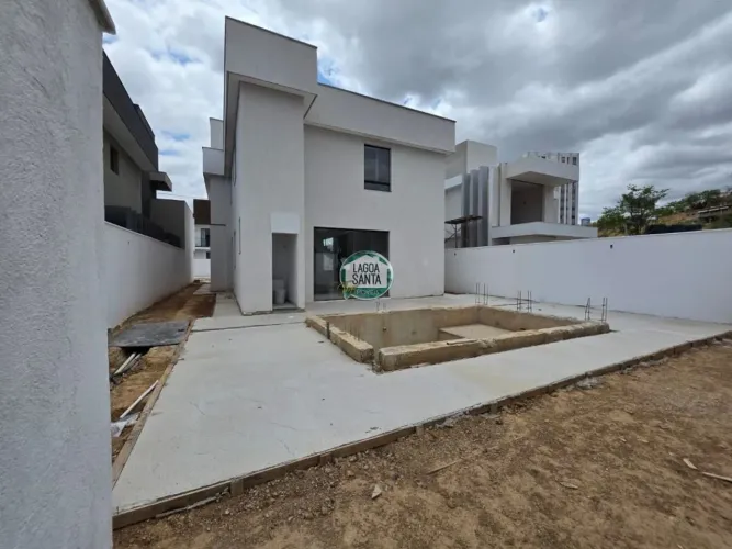 Casa à venda no Condomínio Recanto da Mata - Vespasiano/Minas Gerais