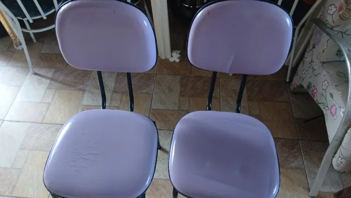 Desapegos de móveis de salão 2 cadeiras hidráulica e duas cadeiras de manicure 