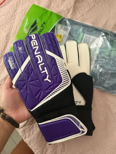 Luva de goleiro 