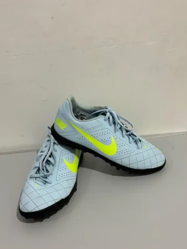 Vendo chuteira nike n 38