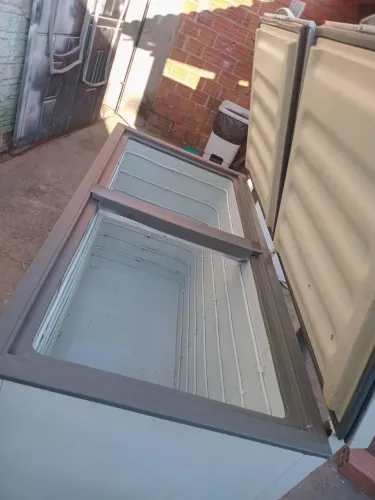 Freezer cônsul 500 litros.