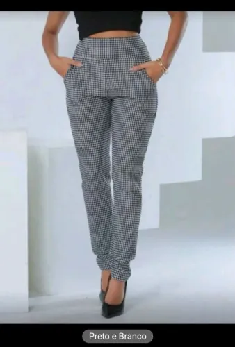 Calça xadrez 