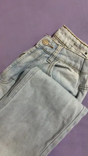 Calça jeans mom renner 