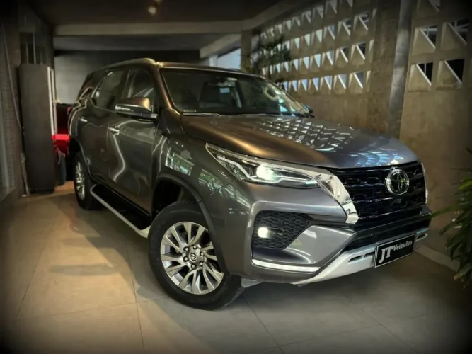 Toyota Hilux SW4 4X4 2.8 Diesel 2024