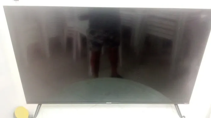 Vendo tv 43 polegadas sistema Roku