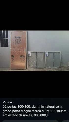 2 janelas e 1 porta