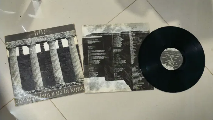 LP Titãs - Jesus Não Tem Dentes No País dos Banguelas